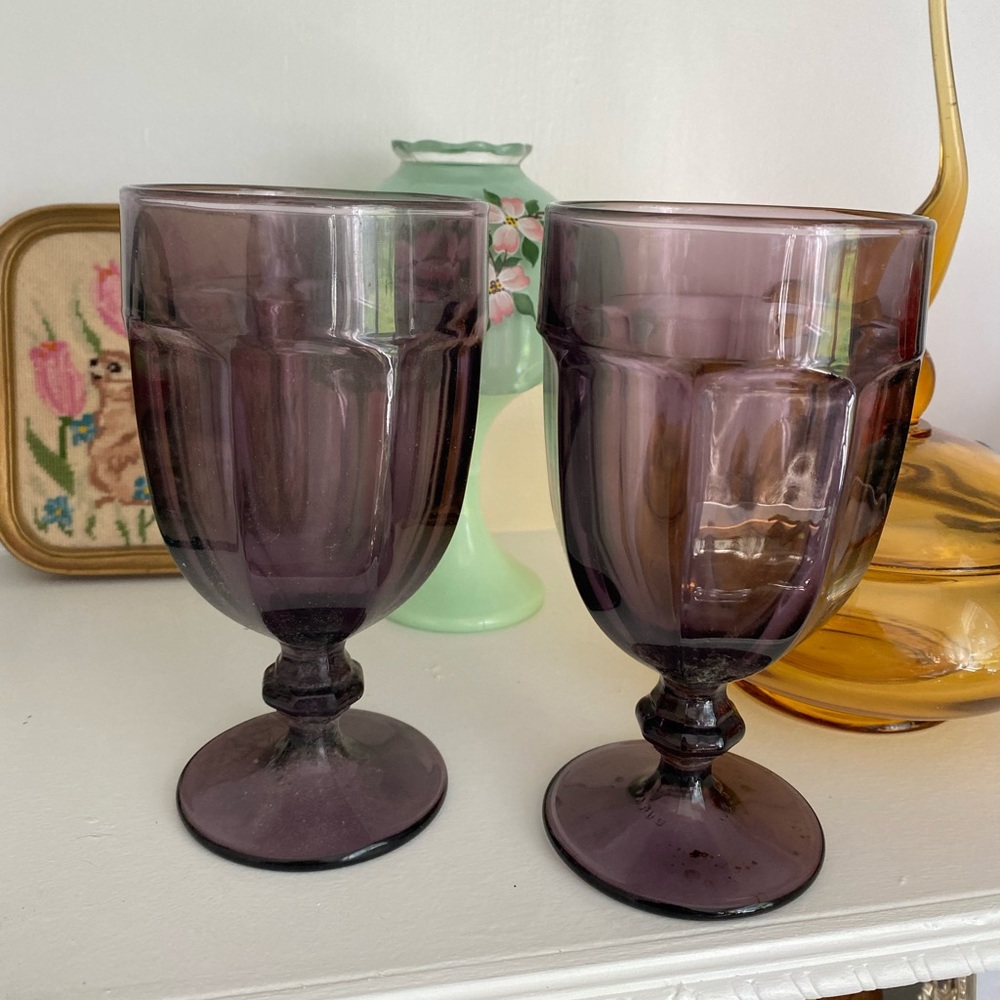2 purple Libbey Duratuff glasses